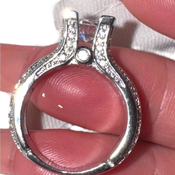 925 Sterling Silver Luxury  platinum-plated Zircon floating diamond size 7 - Picture 9 of 16